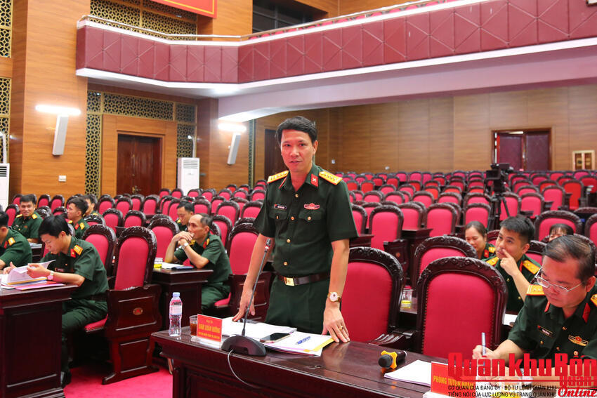 Quân khu 4 thông qua chuyên đề tham gia Hội thi Báo cáo viên giỏi toàn quân năm 2026