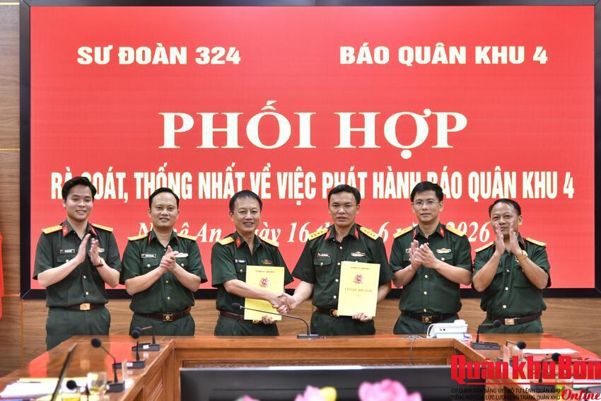 Sư đoàn 324 và Báo Quân khu 4 thống nhất nội dung phối hợp tuyên truyền