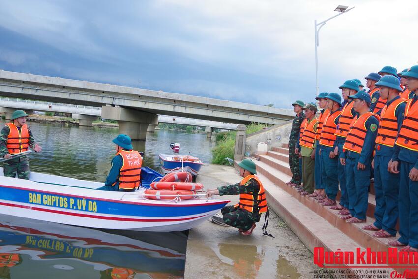 Phường Vỹ Dạ (thành phố Huế) tập huấn kỹ thuật điều khiển phương tiện đường thủy