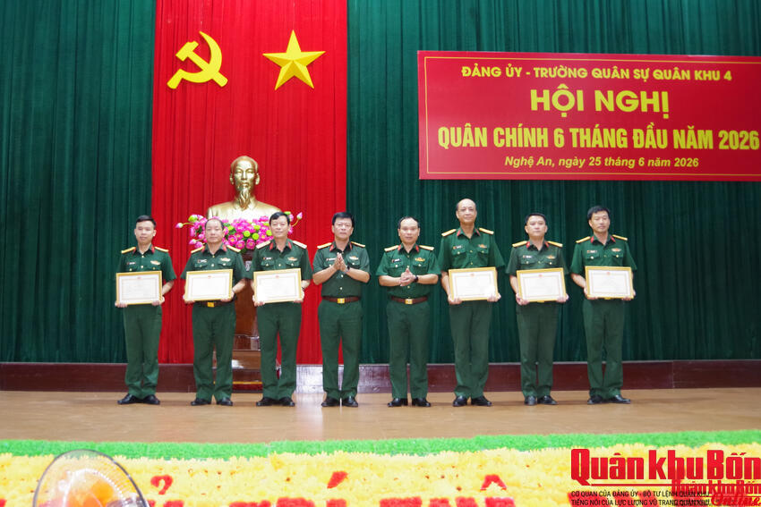 Trường Quân sự Quân khu 4: Hội nghị quân chính 6 tháng đầu năm 2026
