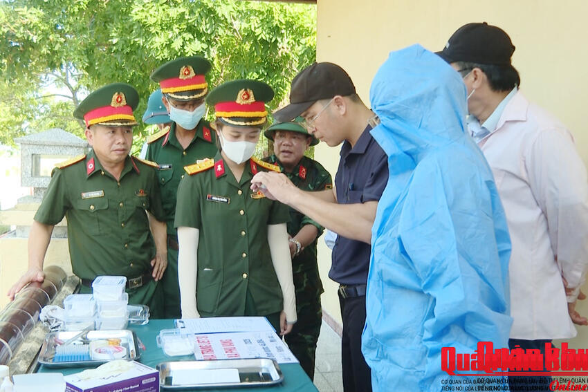 Thành phố Huế: Lấy mẫu hài cốt liệt sĩ giám định ADN tại Nghĩa trang Liệt sĩ xã Phú Vang