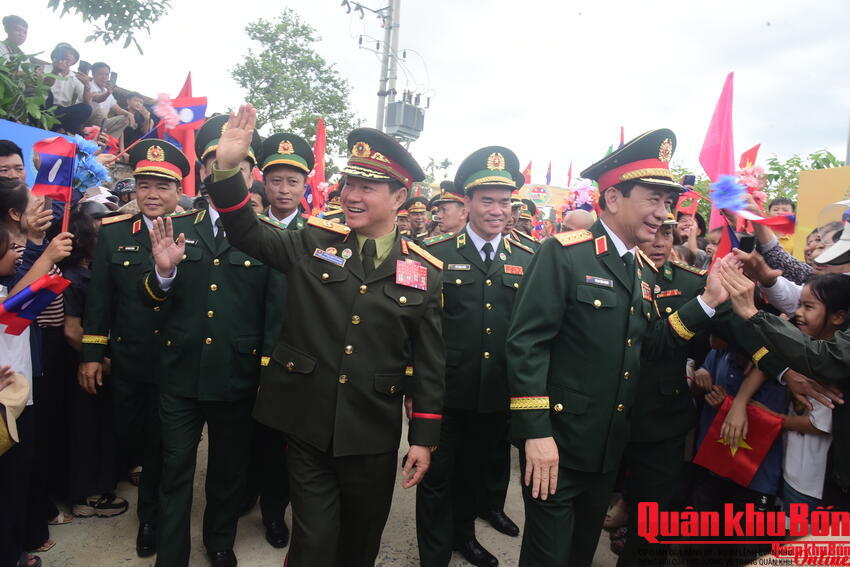 Nhiều hoạt động ý nghĩa trong Chương trình Giao lưu hữu nghị Quốc phòng biên giới Việt Nam - Lào lần thứ 3
