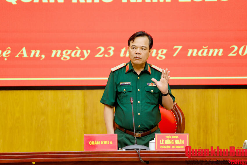 Bộ Tham mưu Quân khu 4 giao nhiệm vụ diễn tập tác chiến phòng thủ Quân khu năm 2026