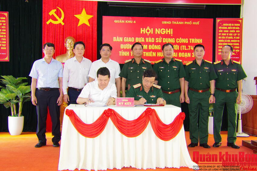 Bàn giao, đưa vào sử dụng đường Nam Đông – A Lưới giai đoạn 3.