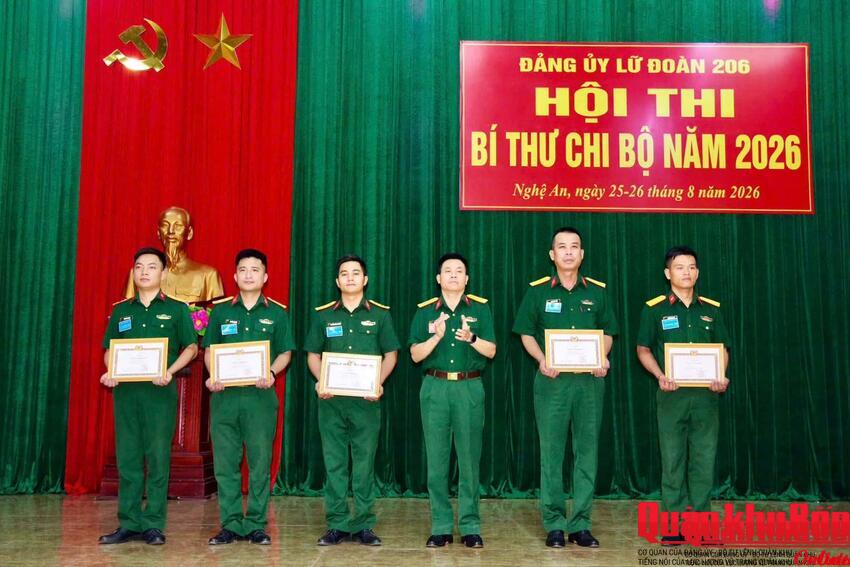 Đảng ủy Lữ đoàn Tăng – Thiết giáp 206 (Quân khu 4) tổ chức Hội thi Bí thư Chi bộ