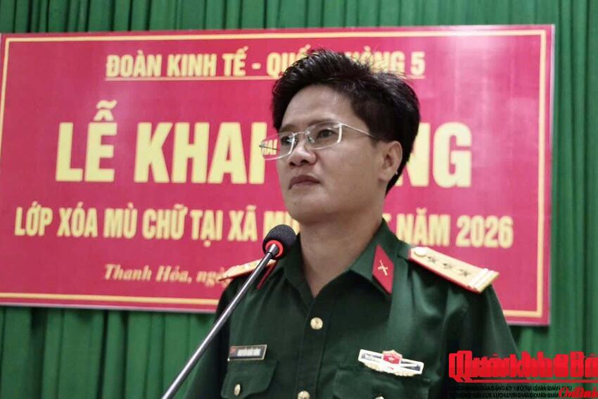 Đoàn Kinh tế - Quốc phòng 5 (Quân khu 4) khai giảng lớp học xóa mù chữ, tái mù chữ