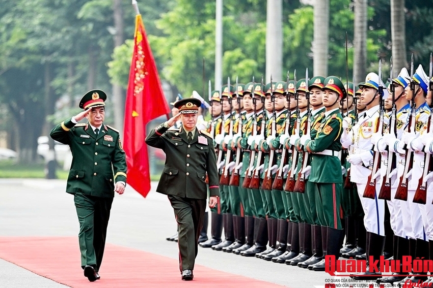 Đại tướng Phan Văn Giang chủ trì lễ đón Phó thủ tướng, Bộ trưởng Bộ Quốc phòng Lào