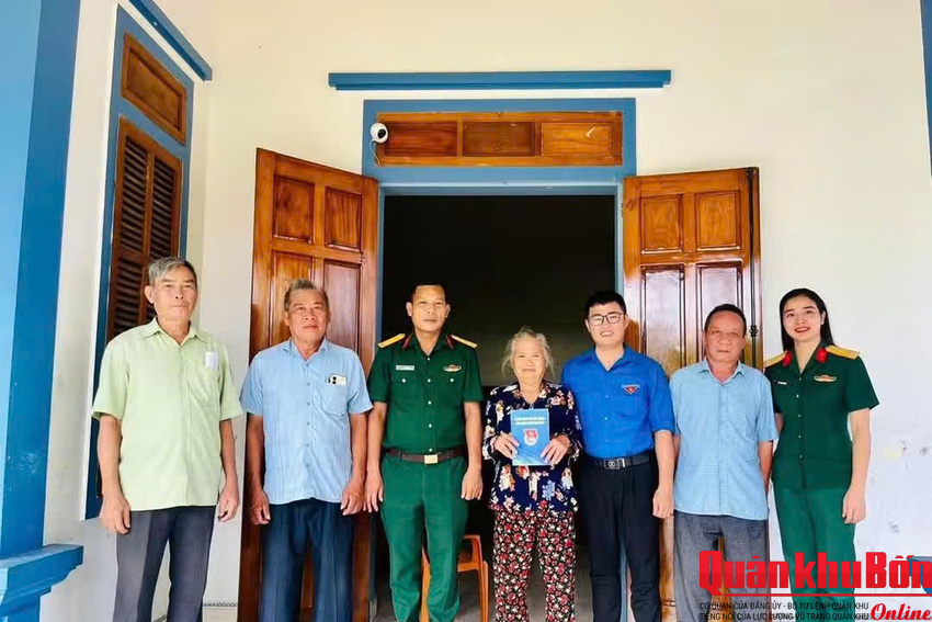 Chăm lo hậu phương, tiếp sức người lính