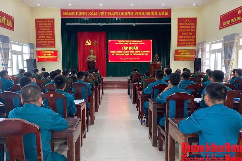 Ban Chỉ huy Phòng thủ khu vực 3 - Phú Lộc tập huấn phòng, chống lừa đảo trên không gian mạng và lừa đảo bằng AI