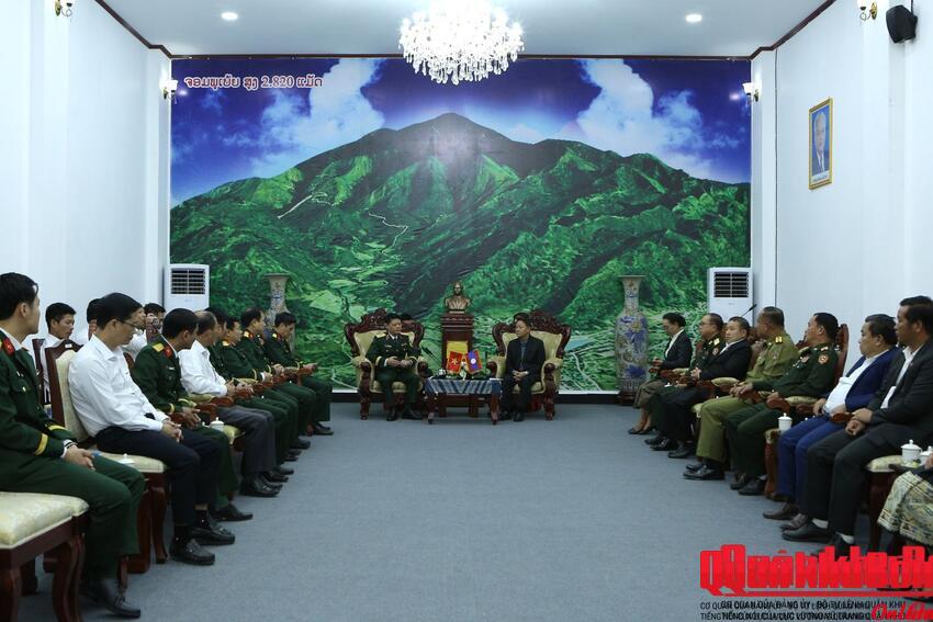 Quân khu 4: Thăm, chúc mừng năm mới tại tỉnh Xay Sổm Bun (Lào)