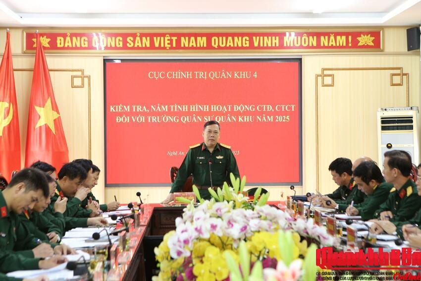 Kiểm tra hoạt động công tác Đảng, công tác chính trị tại Trường Quân sự Quân khu