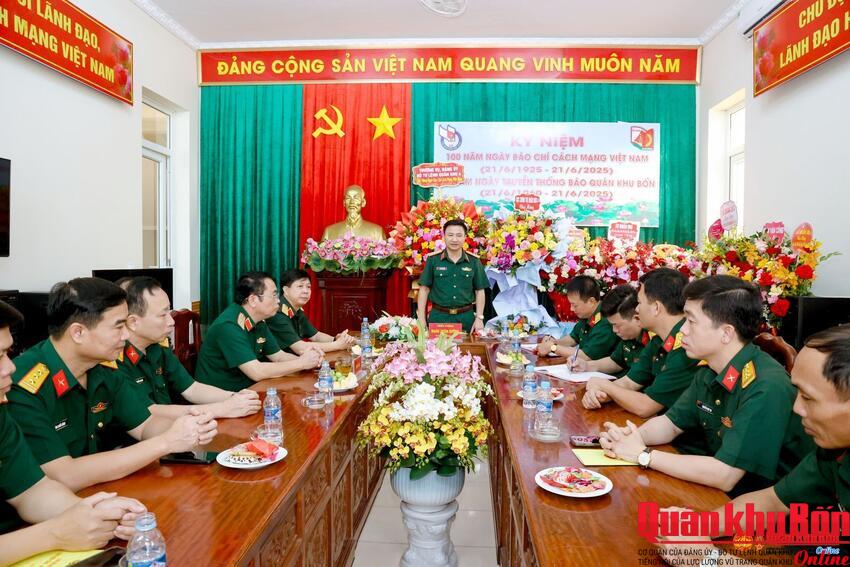 Báo Quân khu Bốn trân trọng cảm ơn