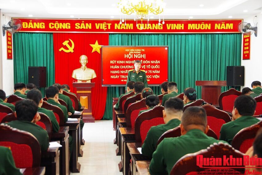 Rút kinh nghiệm công tác phục vụ Lễ kỷ niệm 75 năm Ngày truyền thống Học viện Chính trị