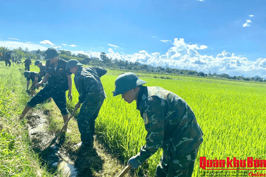 Lữ đoàn Thông tin 80: Viết tiếp hành trình “vì nhân dân quên mình” nơi vùng quê Yên Thọ