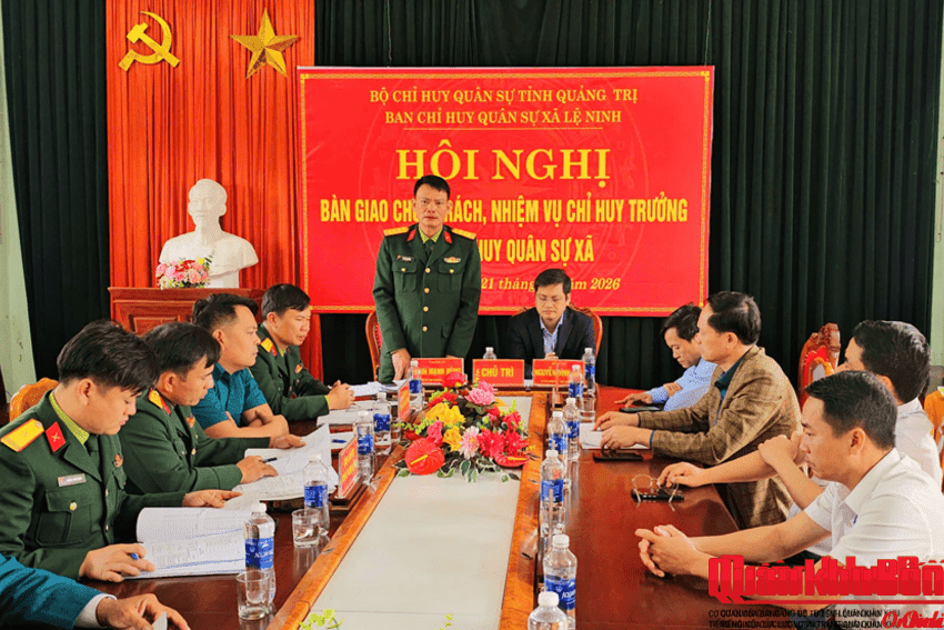 Ban Chỉ huy Quân sự xã Lệ Ninh (tỉnh Quảng Trị): Bàn giao chức trách, nhiệm vụ Chỉ huy trưởng
