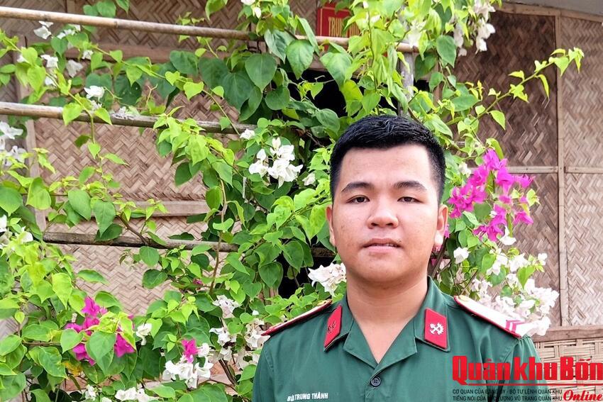 Chiến sĩ quân y nhiệt tình, mẫu mực