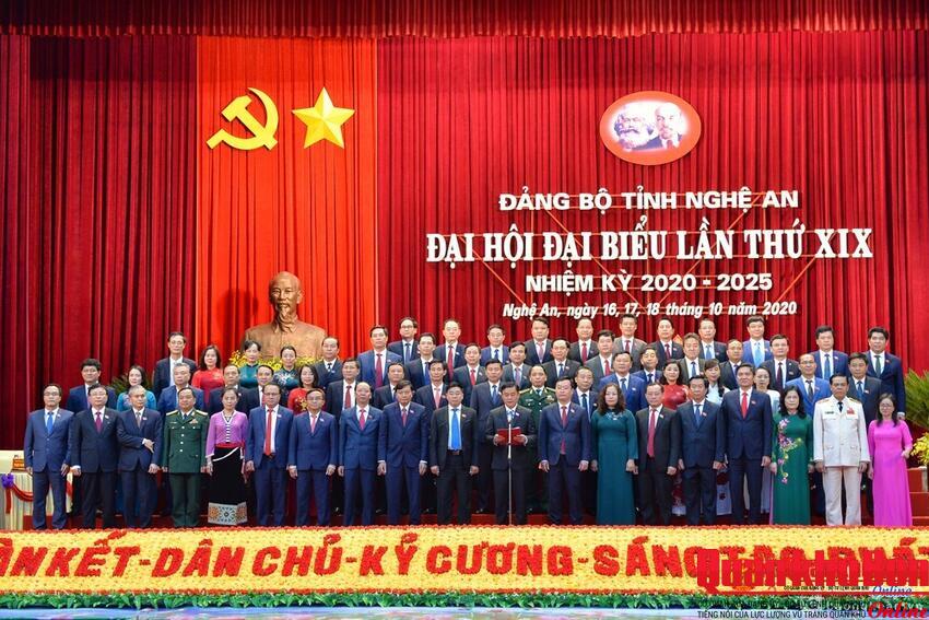 Xây dựng Đảng khát vọng hùng cường