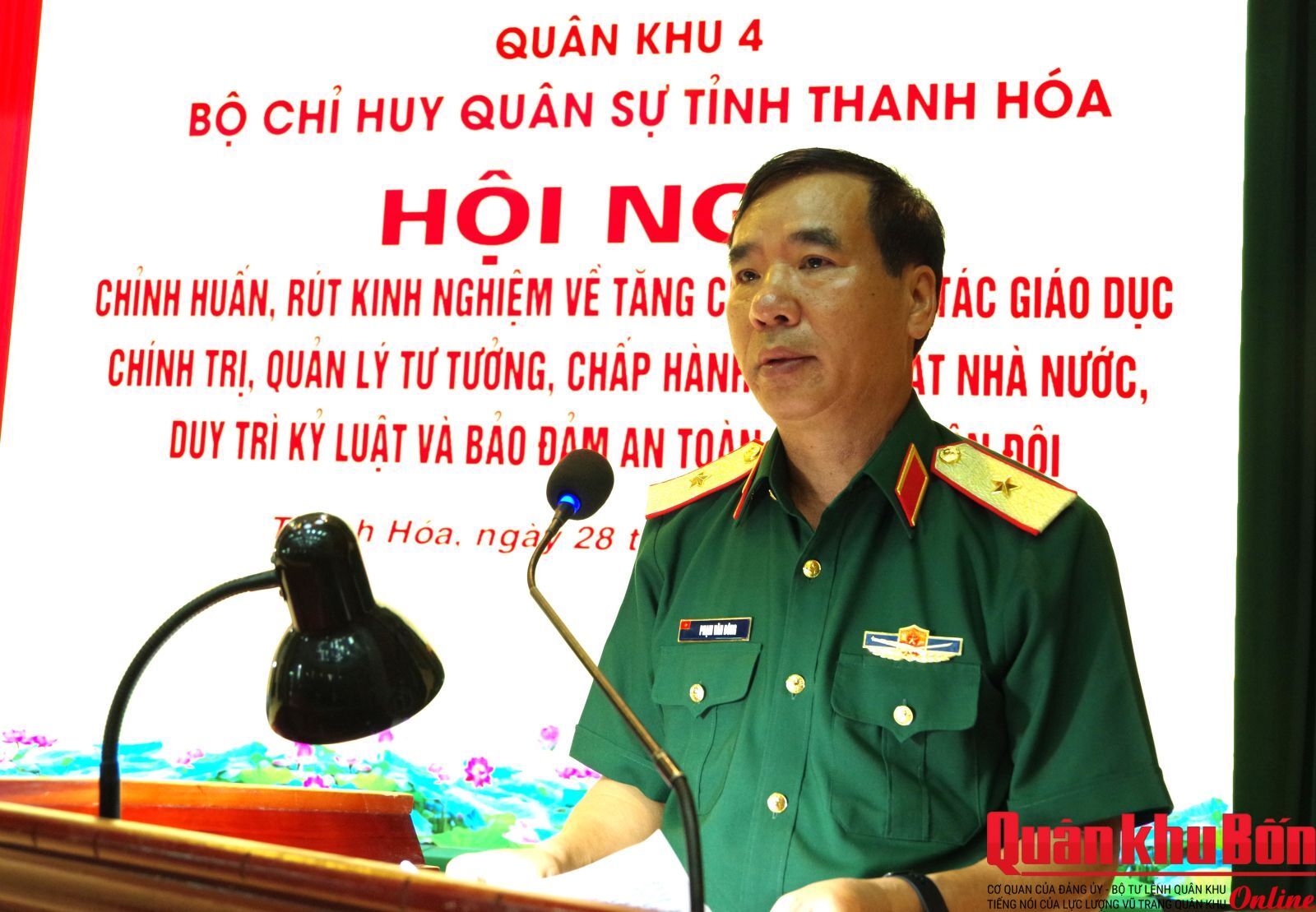 Thiếu tướng Phạm Văn Đông, Chủ nhiệm Chính trị Quân khu 4 dự, chỉ đạo Hội nghị chỉnh huấn tại Thanh Hóa
