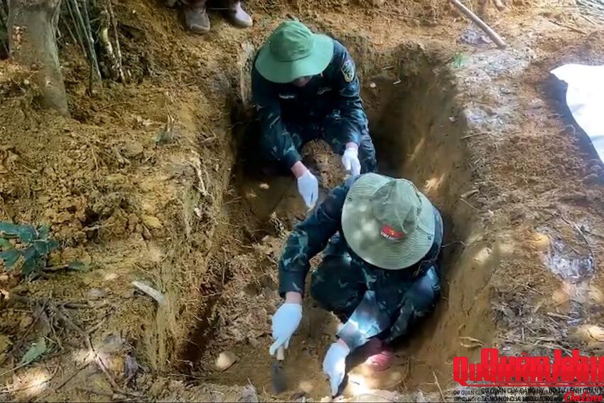 Đội 192, Bộ Chỉ huy Quân sự thành phố Huế tìm kiếm, cất bốc được 1 hài cốt liệt sĩ tại xã Nam Đông