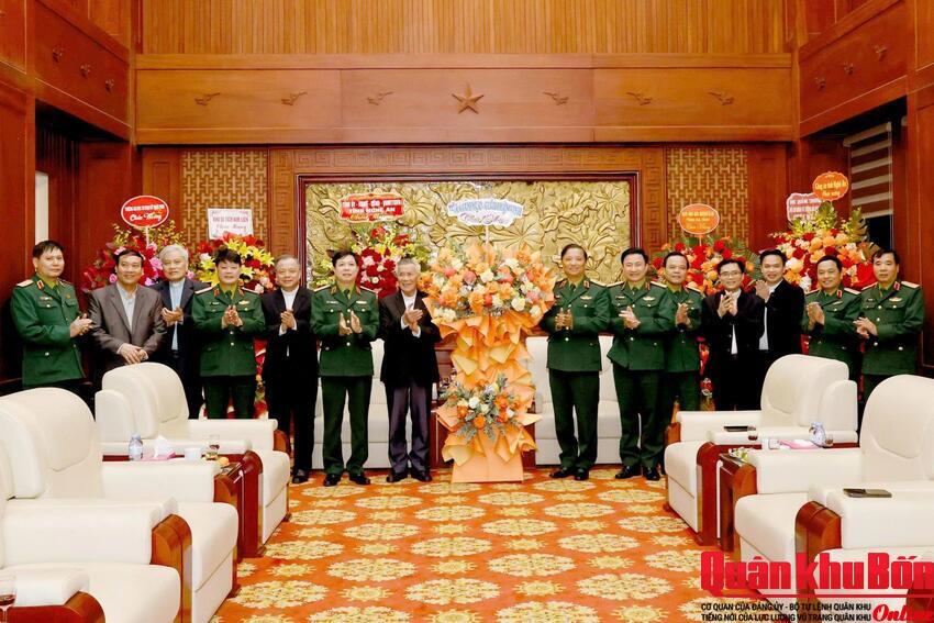 Tòa Giám mục Giáo phận Vinh chúc mừng lực lượng vũ trang Quân khu 4