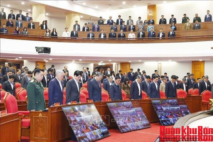 Hình ảnh Tổng Bí thư Tô Lâm và các đại biểu quyên góp, ủng hộ đồng bào chịu ảnh hưởng bởi bão lũ