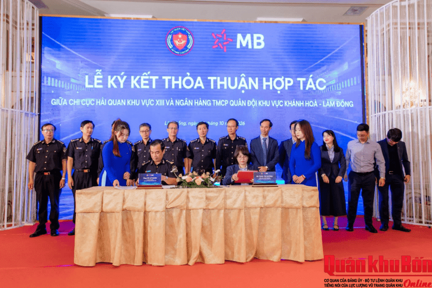 MB VÀ CHI CỤC HẢI QUAN KHU VỰC XIII KÝ KẾT HỢP TÁC, ĐỒNG HÀNH CÙNG DOANH NGHIỆP
