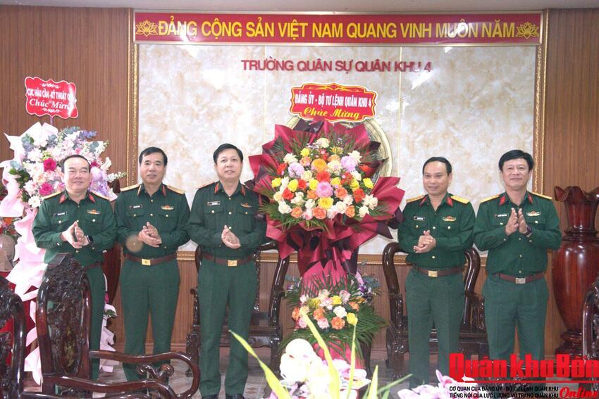 Bộ Tư lệnh Quân khu 4 chúc mừng Trường Quân sự Quân khu 4 nhân kỷ niệm 43 năm Ngày Nhà giáo Việt Nam