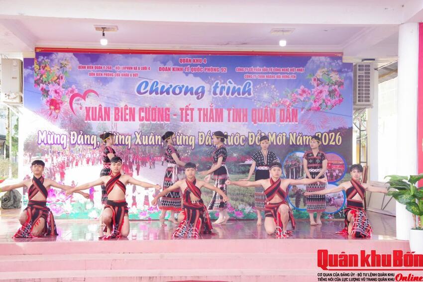 Đoàn Kinh tế - Quốc phòng 92 phối hợp tổ chức Chương trình “Xuân biên cương - Tết thắm tình quân dân” năm 2026