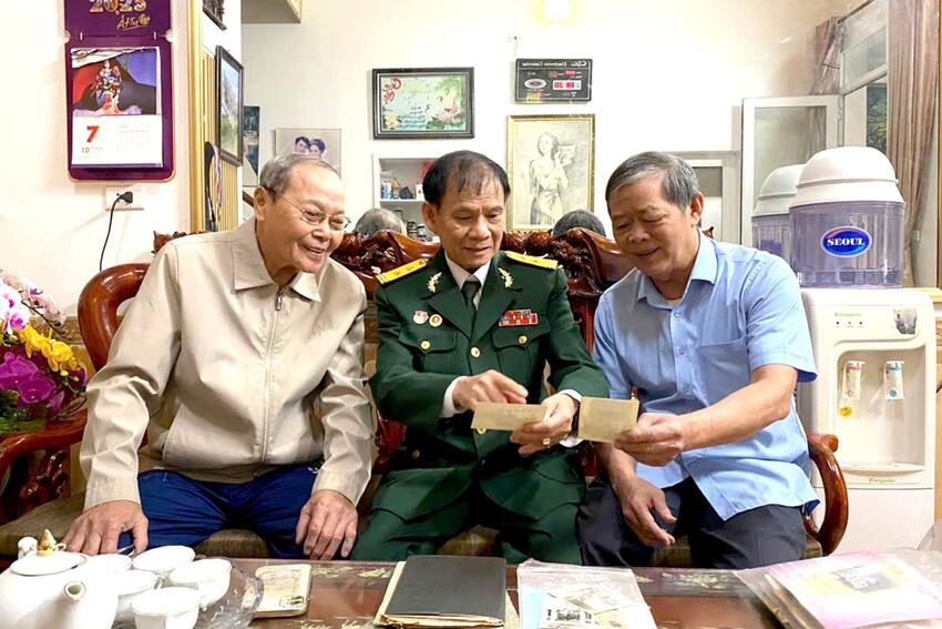 Hai lần bị thương vẫn quyết tâm ở lại chiến trường