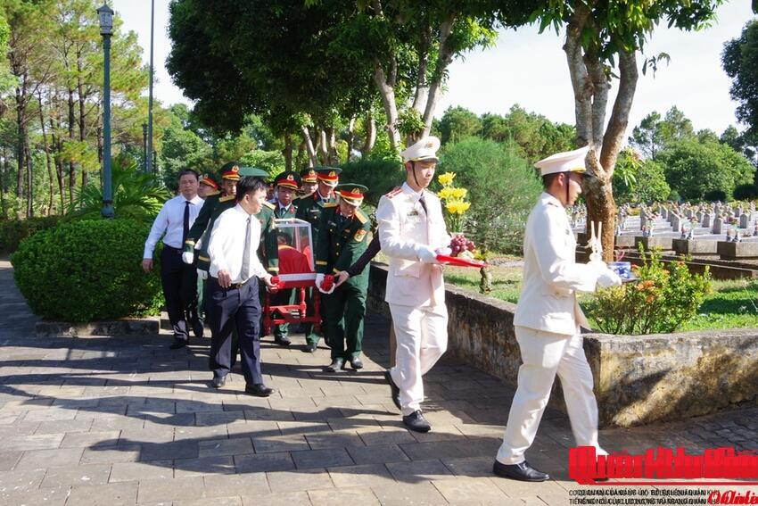 Xã Vĩnh Linh: Tổ chức truy điệu và an táng hài cốt liệt sĩ