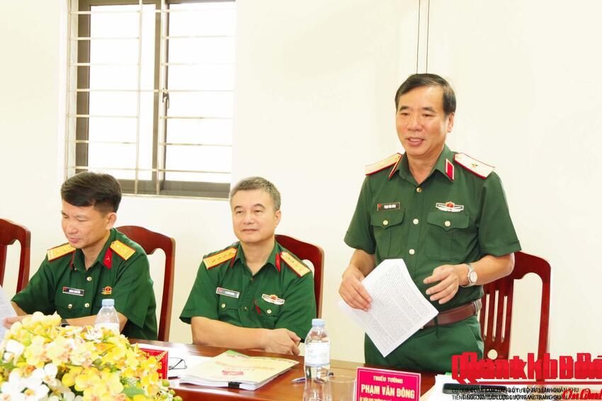 Thiếu tướng Phạm Văn Đông dự Hội nghị Đảng ủy Lữ đoàn Phòng không 283