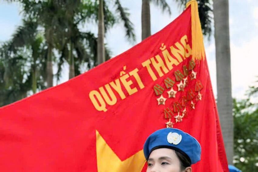 Nén nỗi đau riêng, vì việc chung