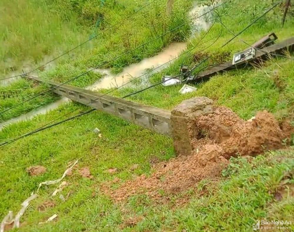 Nghệ An: Nhiều địa phương bị chia cắt, Quỳ Hợp sơ tán dân vì mưa lũ ảnh 5