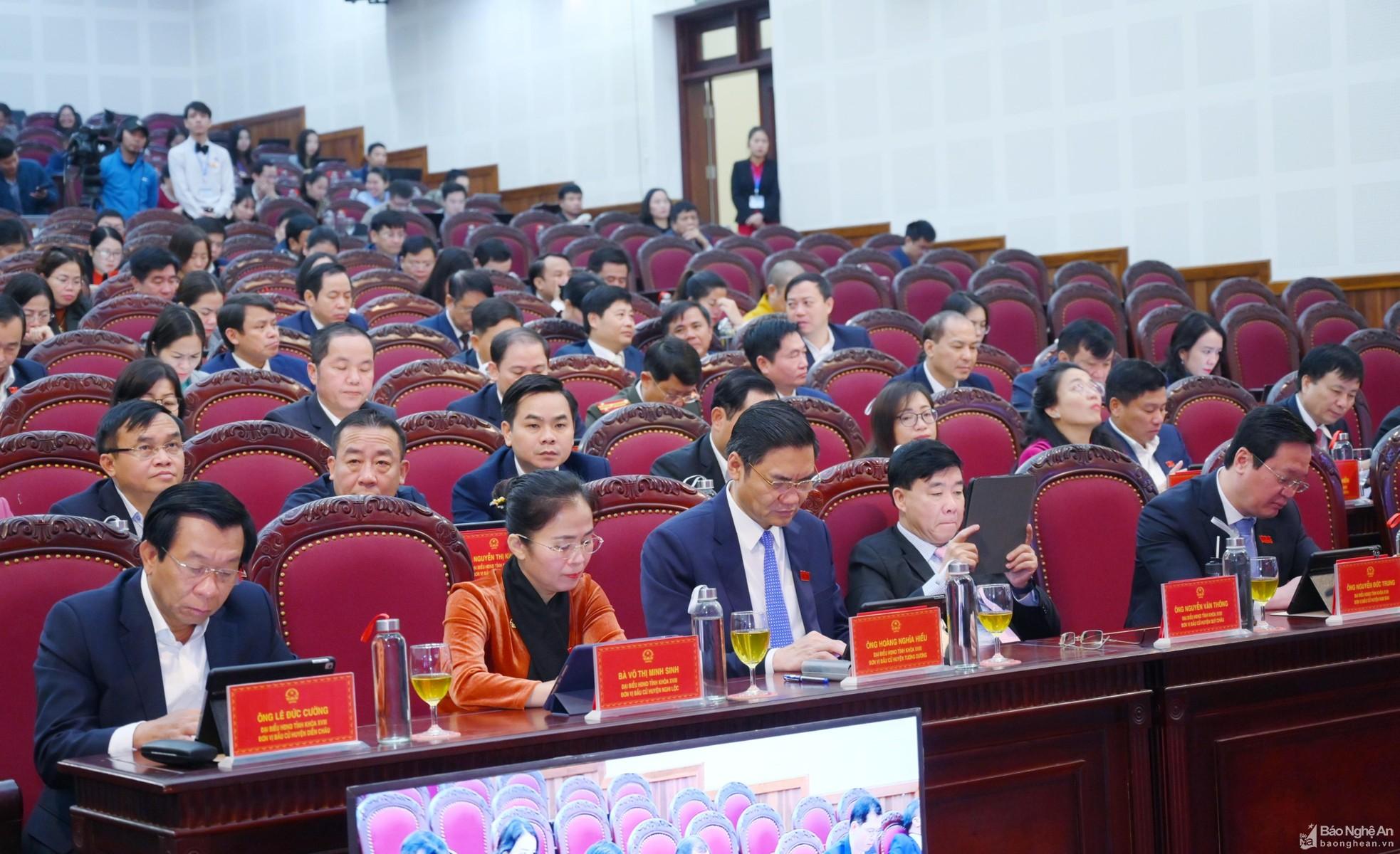 Bế mạc Kỳ họp thứ 11, HĐND tỉnh Nghệ An khóa XVIII, nhiệm kỳ 2021 - 2026 ảnh 2