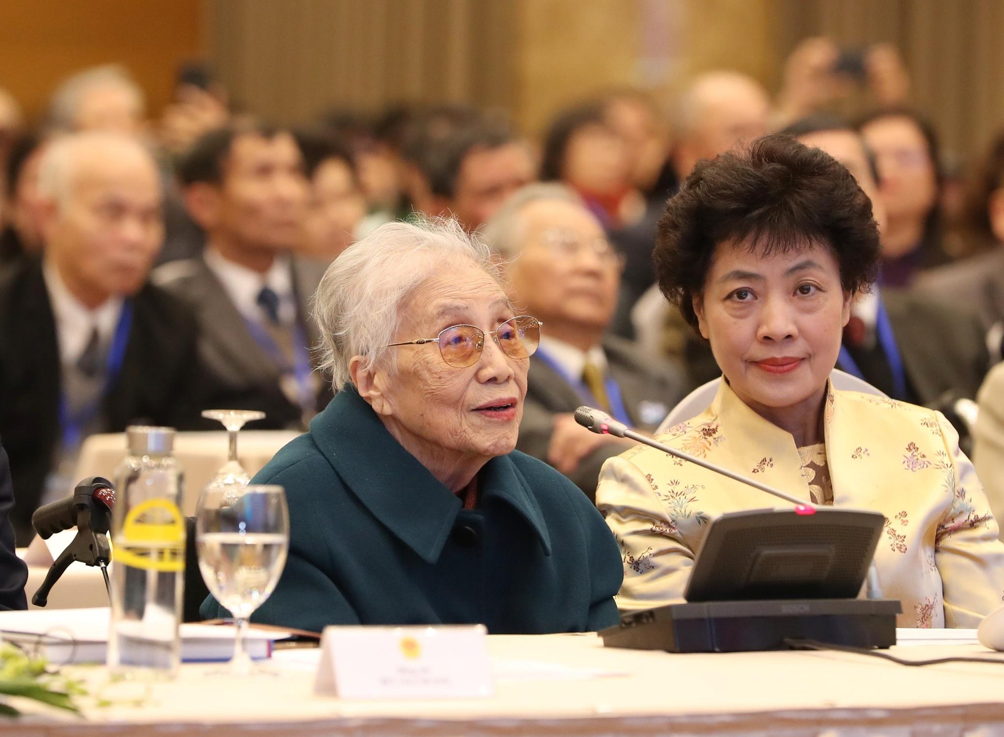 Bà Nguyễn Thị Bình: 'Hiệp định Paris là thắng lợi quyết định đi đến thống nhất đất nước' - ảnh 3