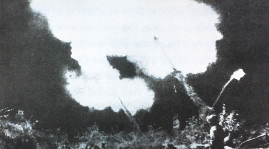 Bộ đội cao xạ chiến đấu bảo vệ đường vận tải chiến lược Trường Sơn trong Tổng tiến công Tết Mậu Thân 1968. (Nguồn: Viện Lịch sử Quân sự Việt Nam)