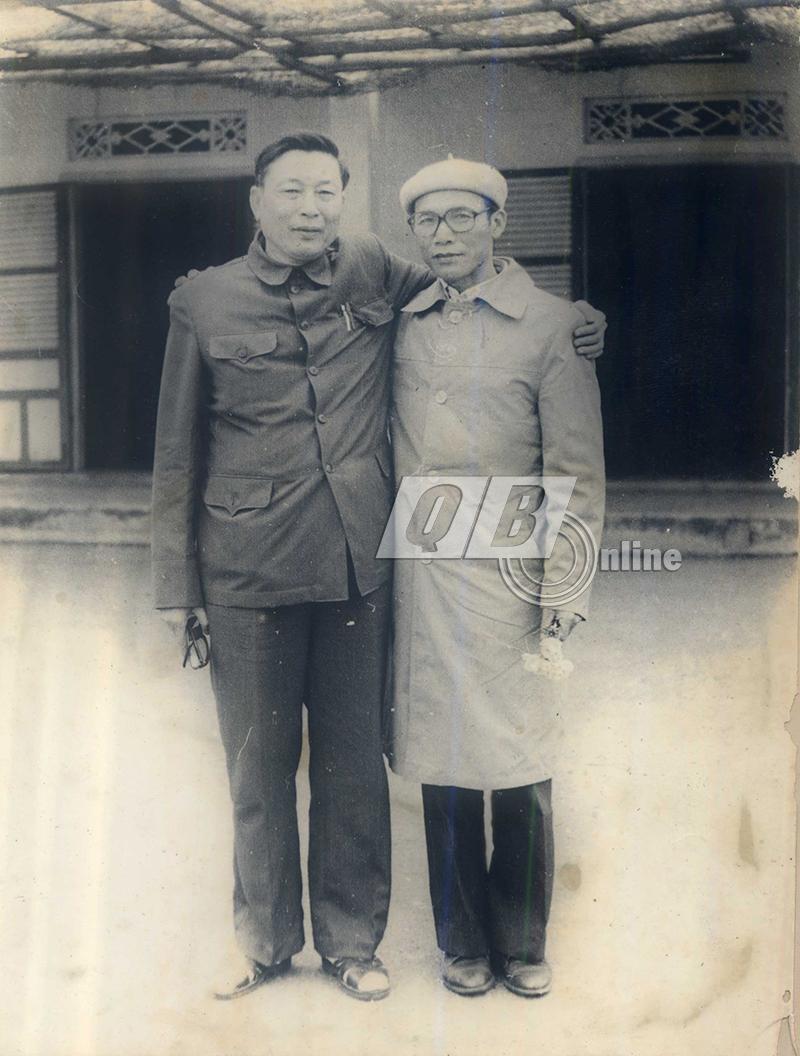Tác giả và đồng chí Trung tướng Đồng Sỹ Nguyên.