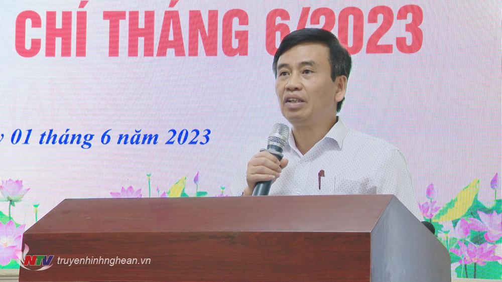 Đồng chí Nguyễn Bá Hảo - Phó Giám đốc Sở TT&TT phát biểu tại hội nghị.