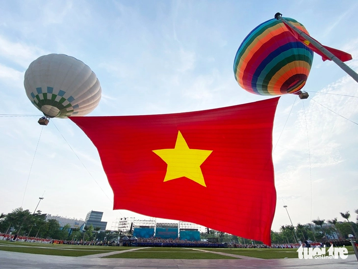 đại kỳ tổ quốc - Ảnh 6.