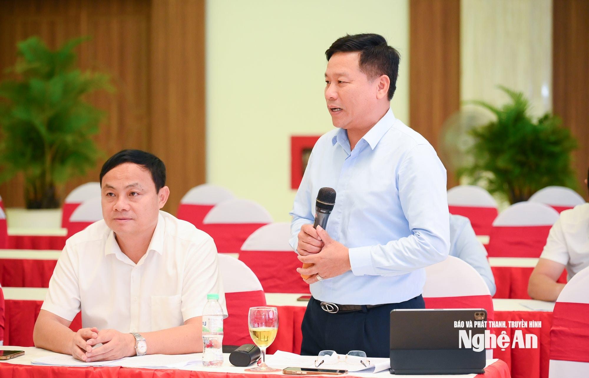 Họp báo trước đại hội-12