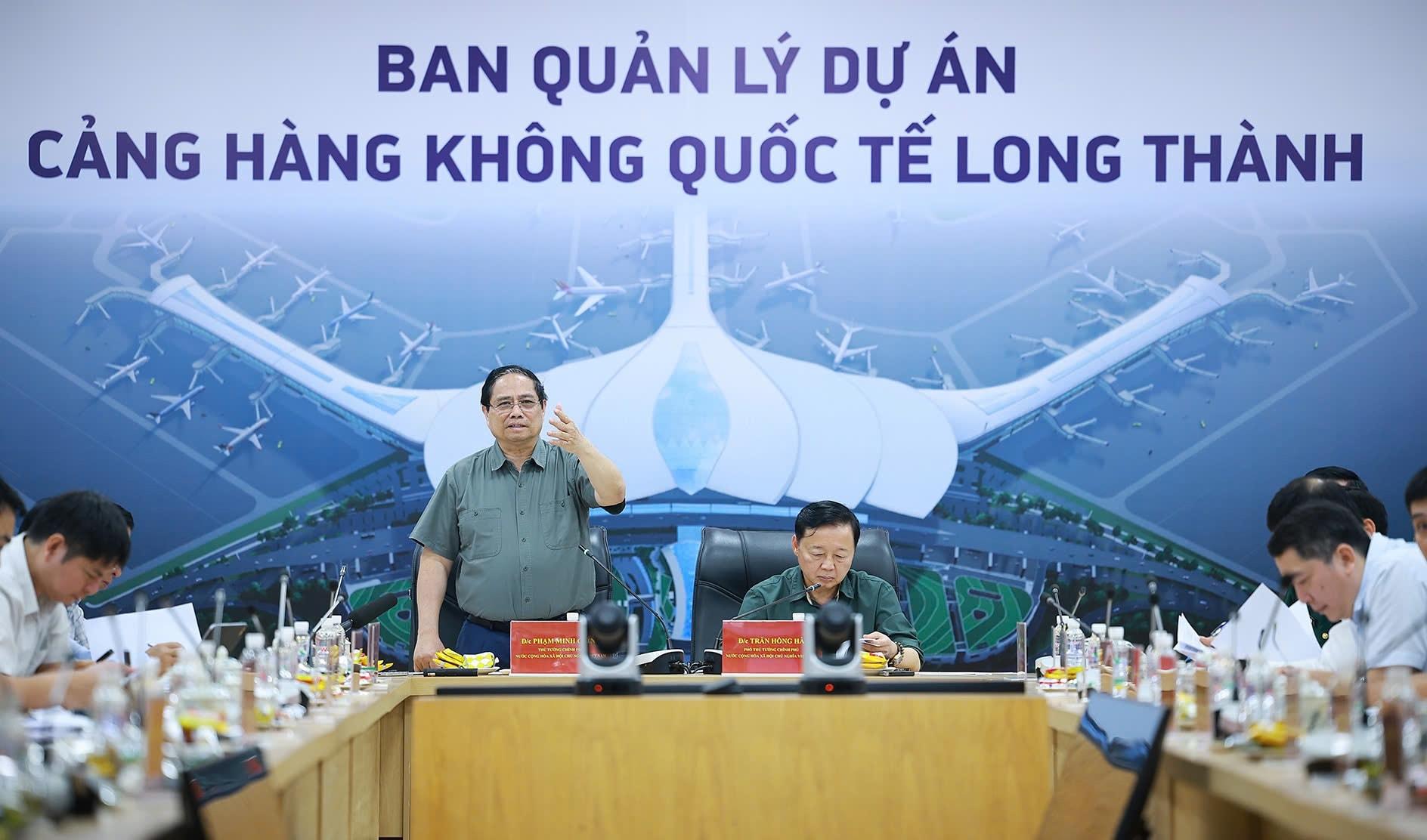Thủ tướng Phạm Minh Chính: Khai thác thương mại sân bay Long Thành vào cuối năm 2026- Ảnh 8. Thủ tướng Phạm Minh Chính: Khai thác thương mại sân bay Long Thành vào cuối năm 2026- Ảnh 8.