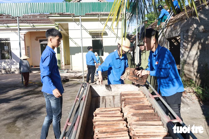 Người dân dỡ nhà, nhường đất làm cao tốc Vinh - Thanh Thủy 24.000 tỉ đồng - Ảnh 10.