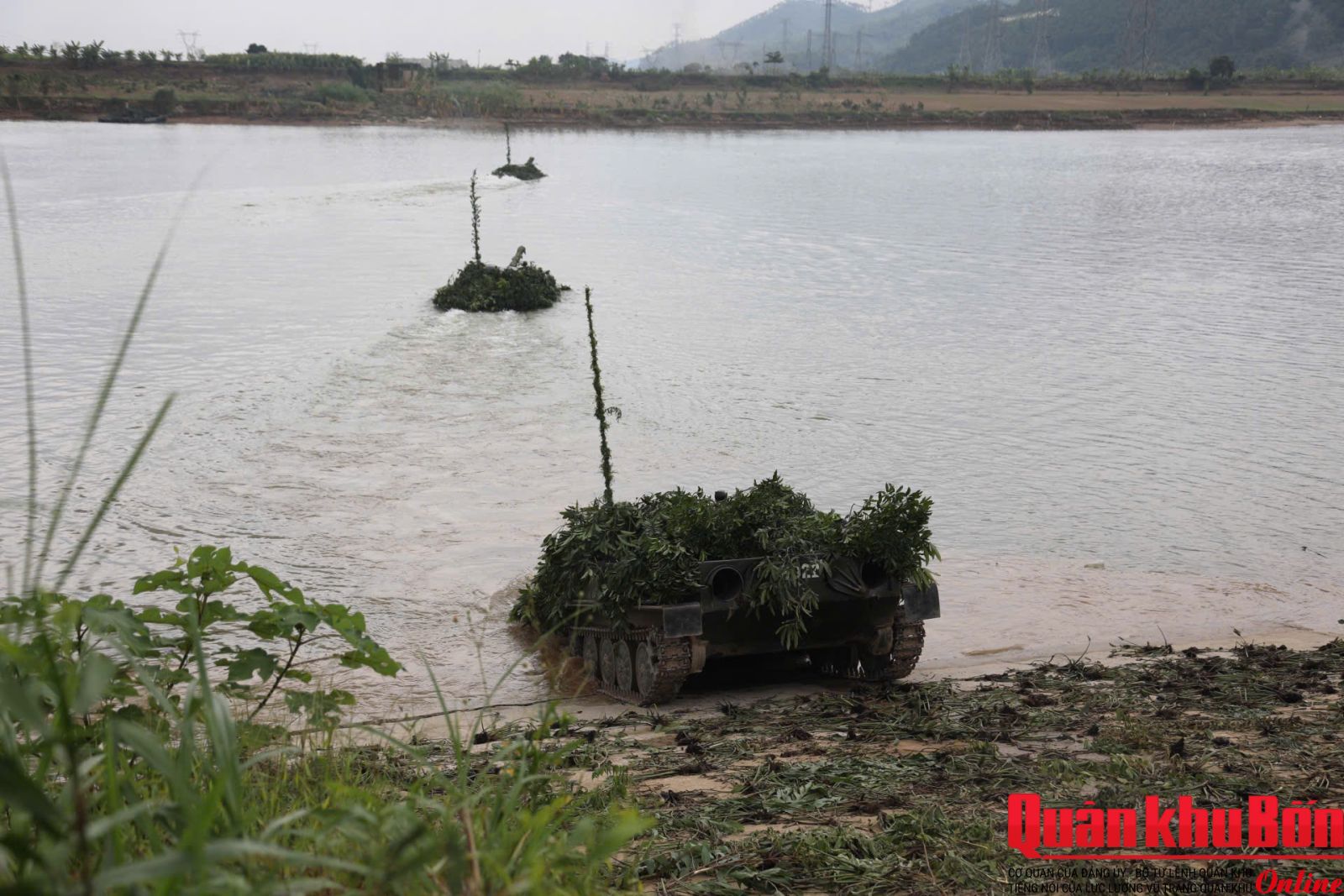 Diễn tập tác chiến phòng thủ Quân khu 4 năm 2026: "Trận đánh" trên sông Lam