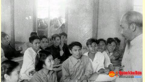 Chân lý là cái gì có lợi cho Tổ quốc, cho Nhân dân