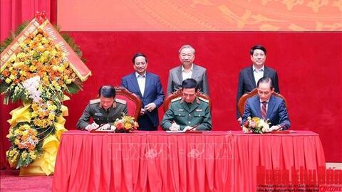 Lễ ký Quy chế phối hợp giữa Bộ Công an, Bộ Quốc phòng và Bộ Ngoại giao