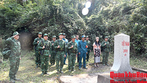 Phóng sự: Biên cương hướng về đại hội