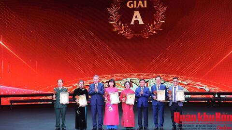 Giải Búa liềm vàng: Khẳng định vai trò của báo chí trong kỷ nguyên vươn mình