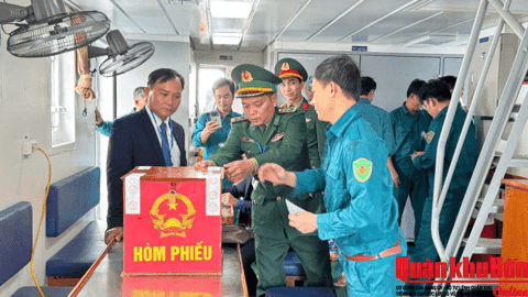 100% cử tri Quân khu 4 hoàn thành nhiệm vụ bầu cử