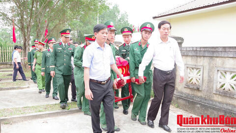 Sư đoàn 968 phối hợp truy điệu và an táng hài cốt liệt sĩ