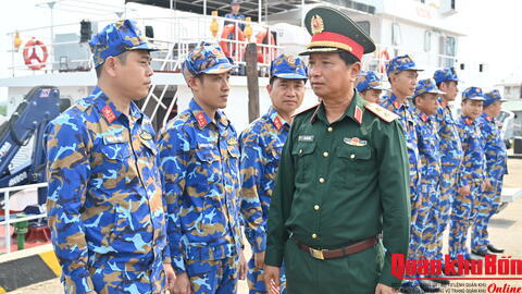 Quân khu 4: Kiểm tra Lữ đoàn Vận tải 654